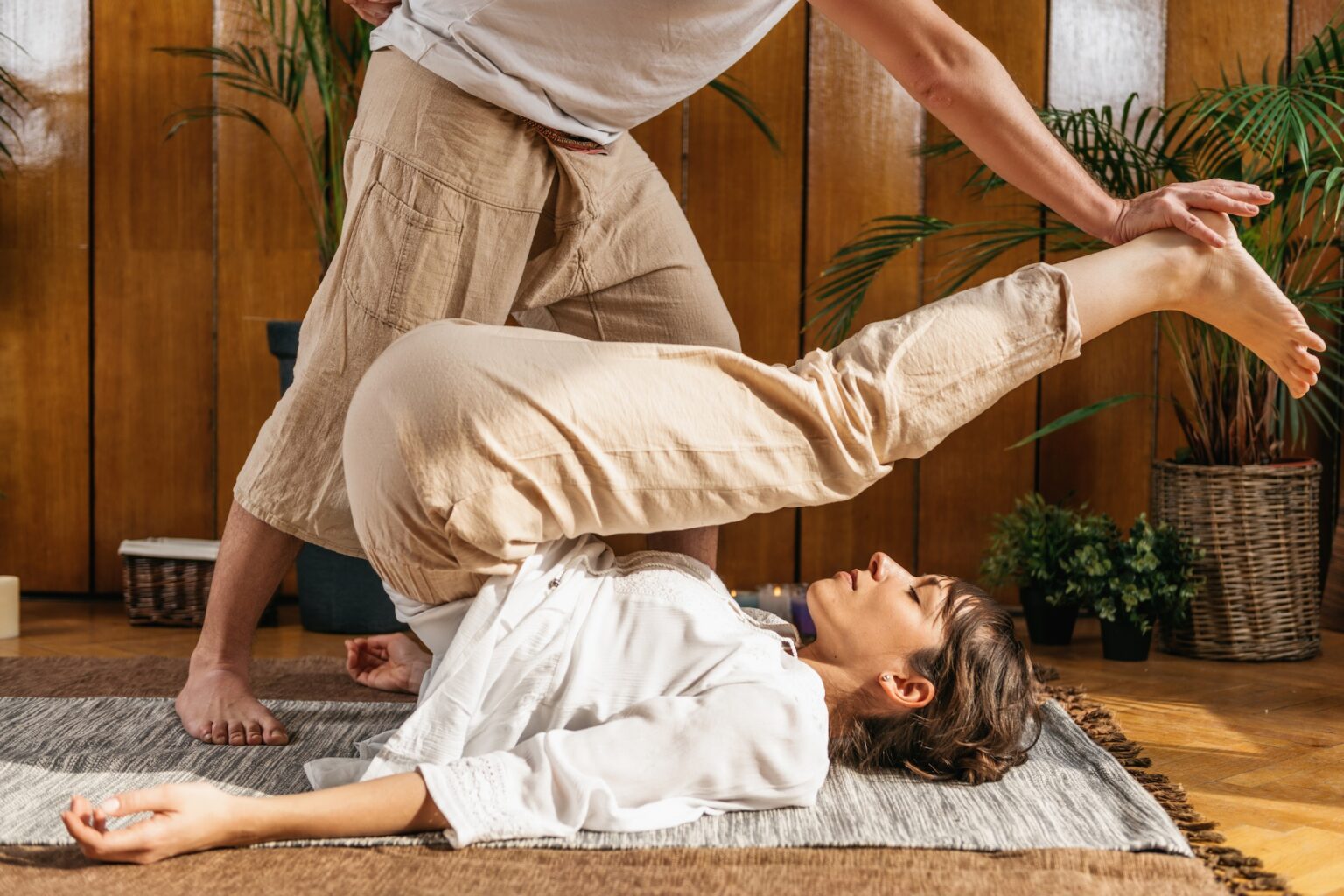 Thai Massage - Thai Passive Stretching Legs Techniques